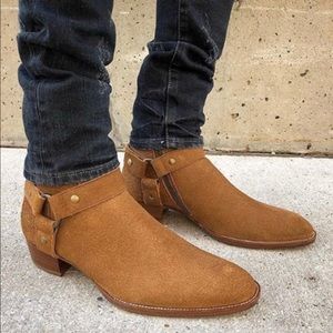 Suede Chelsea Boots - Brown